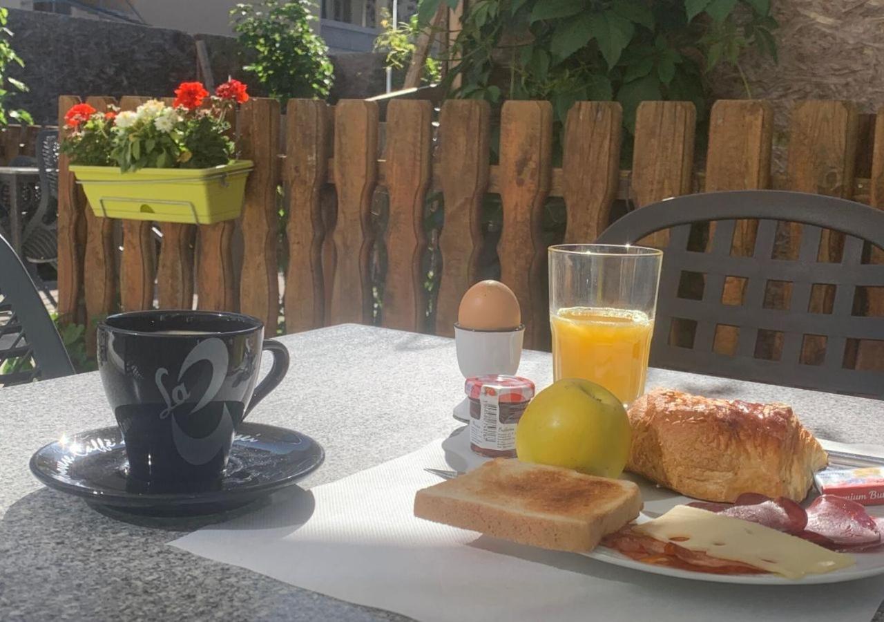 Hotel Du Quai Villeneuve Dış mekan fotoğraf