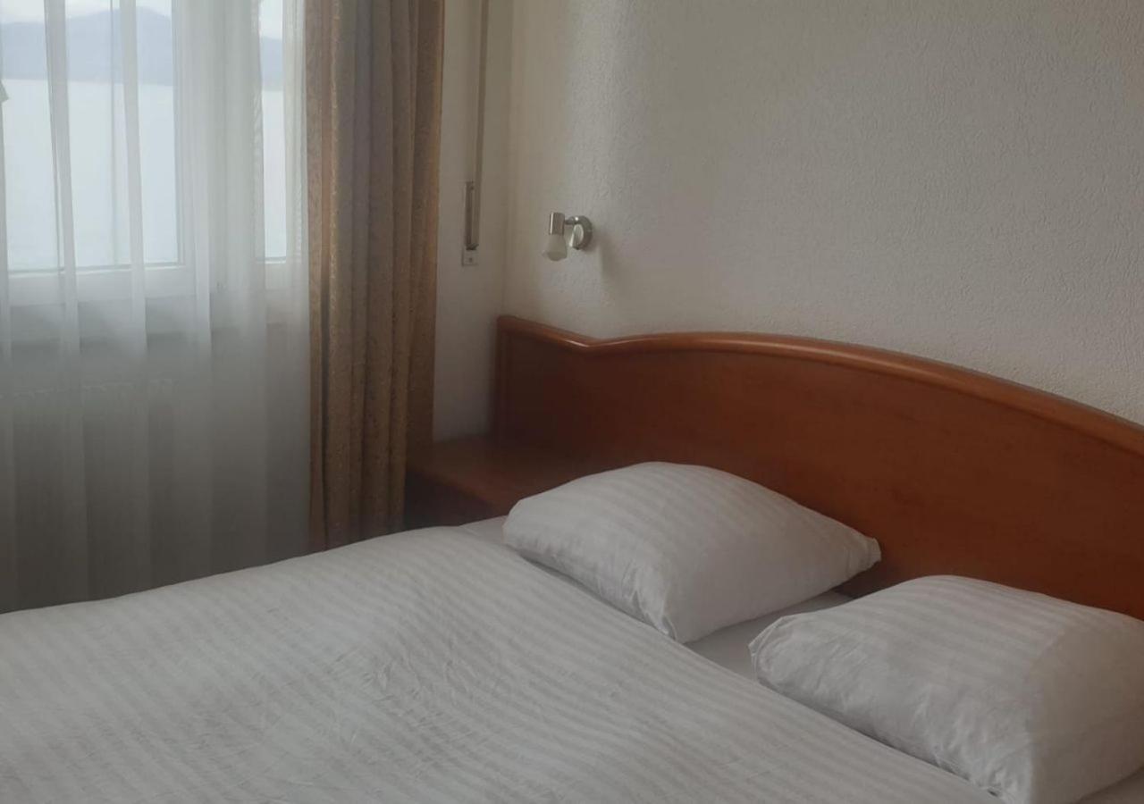 Hotel Du Quai Villeneuve Dış mekan fotoğraf