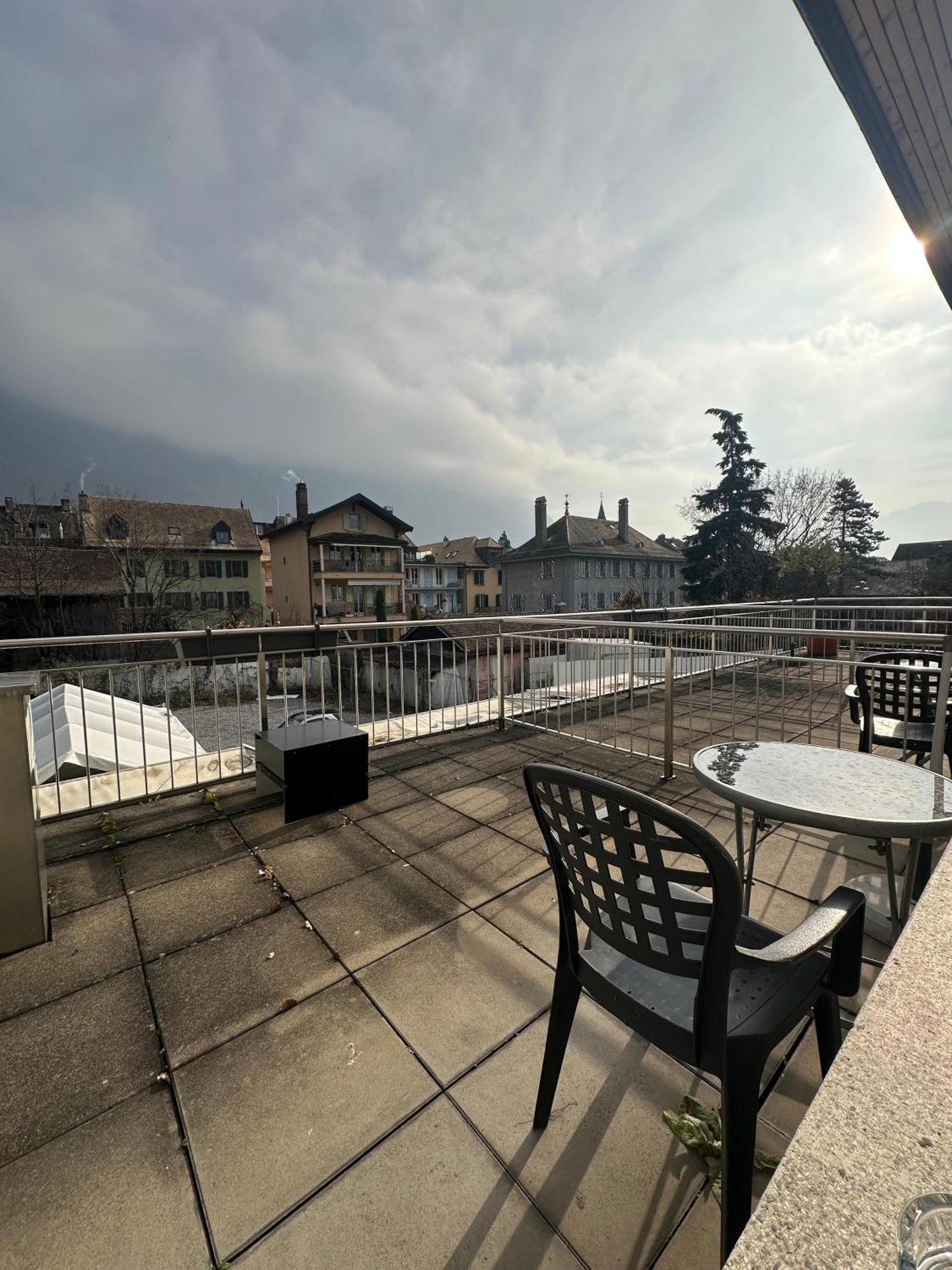 Hotel Du Quai Villeneuve Dış mekan fotoğraf