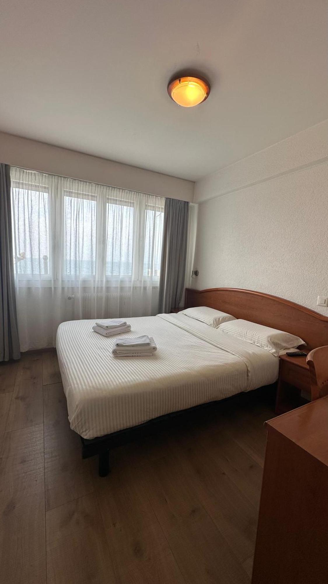 Hotel Du Quai Villeneuve Dış mekan fotoğraf