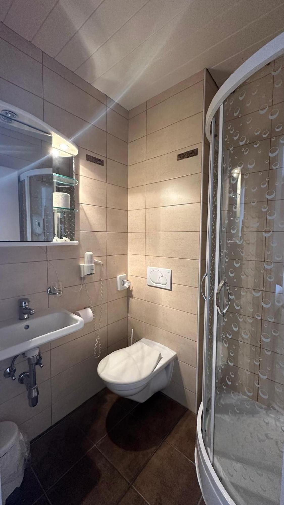 Hotel Du Quai Villeneuve Dış mekan fotoğraf