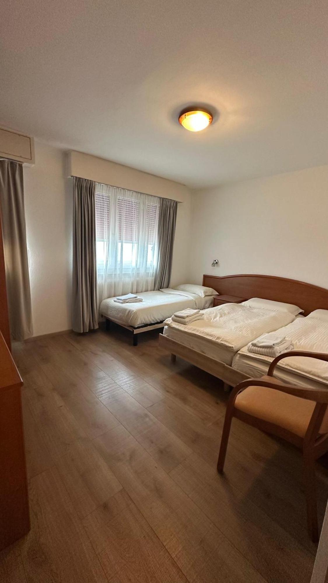 Hotel Du Quai Villeneuve Dış mekan fotoğraf