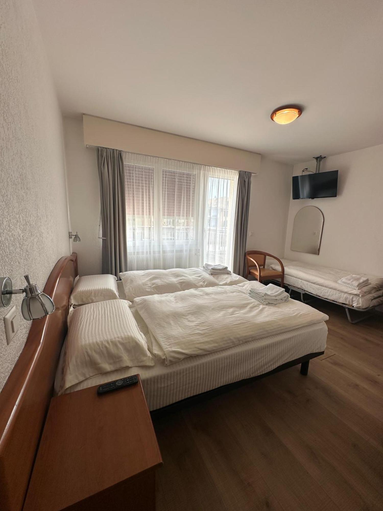 Hotel Du Quai Villeneuve Dış mekan fotoğraf